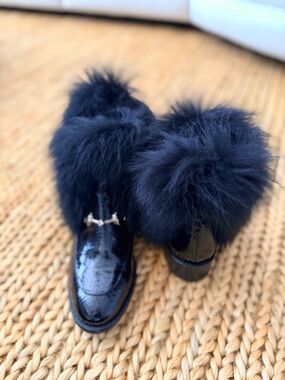 VINCE Black Faux Fur Loafer BOOTS - Stylish Slip-On Dress Shoes